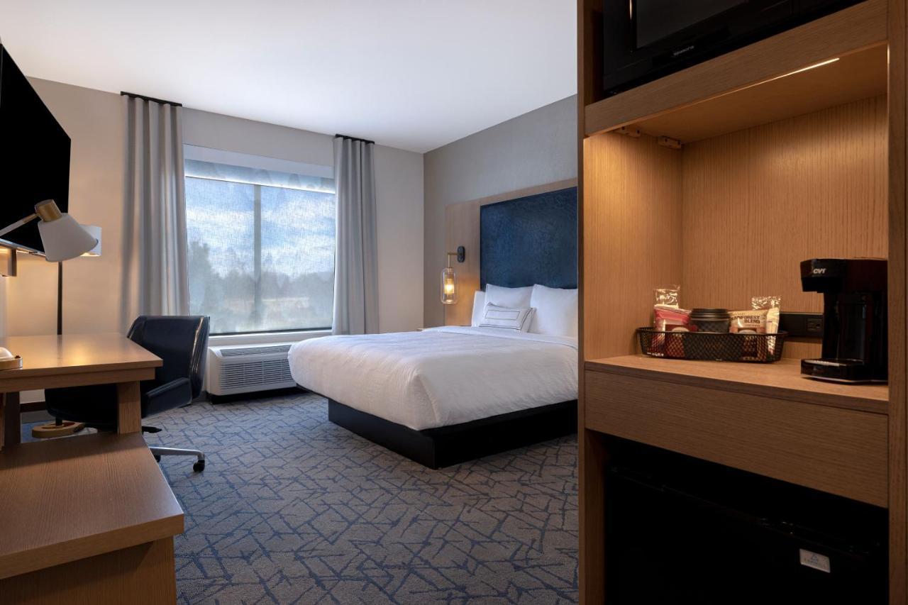 King Room - Hearing Accessible