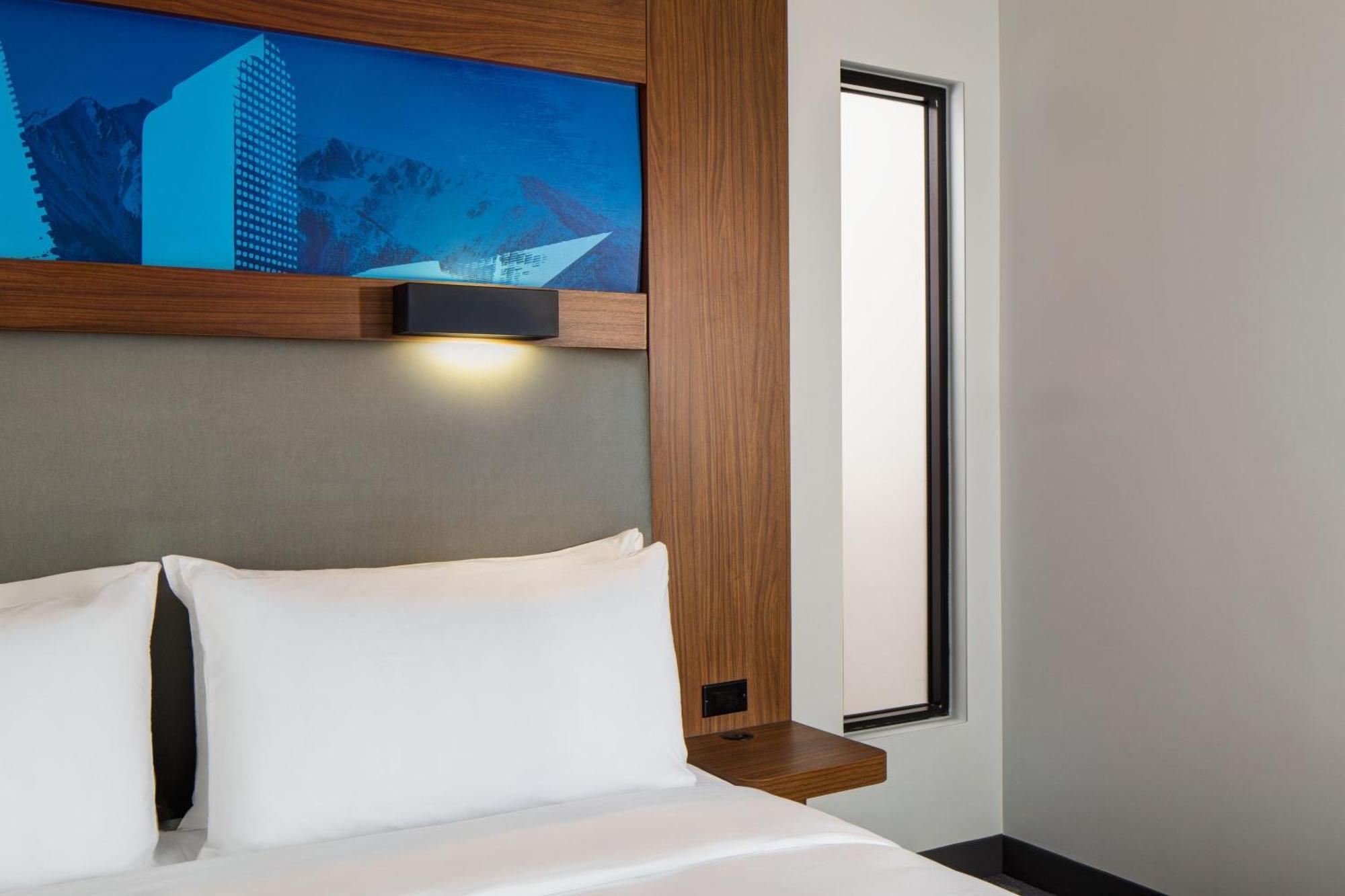 Guest Room 1 King,1542815878:JPEG
