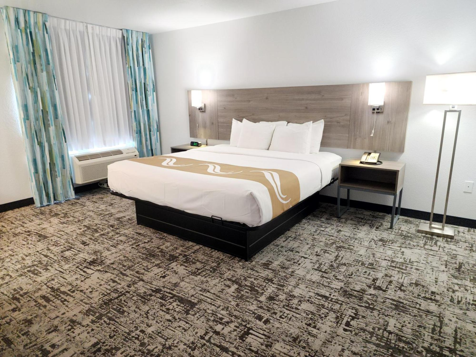 King Room - Disability Access/Non-Smoking