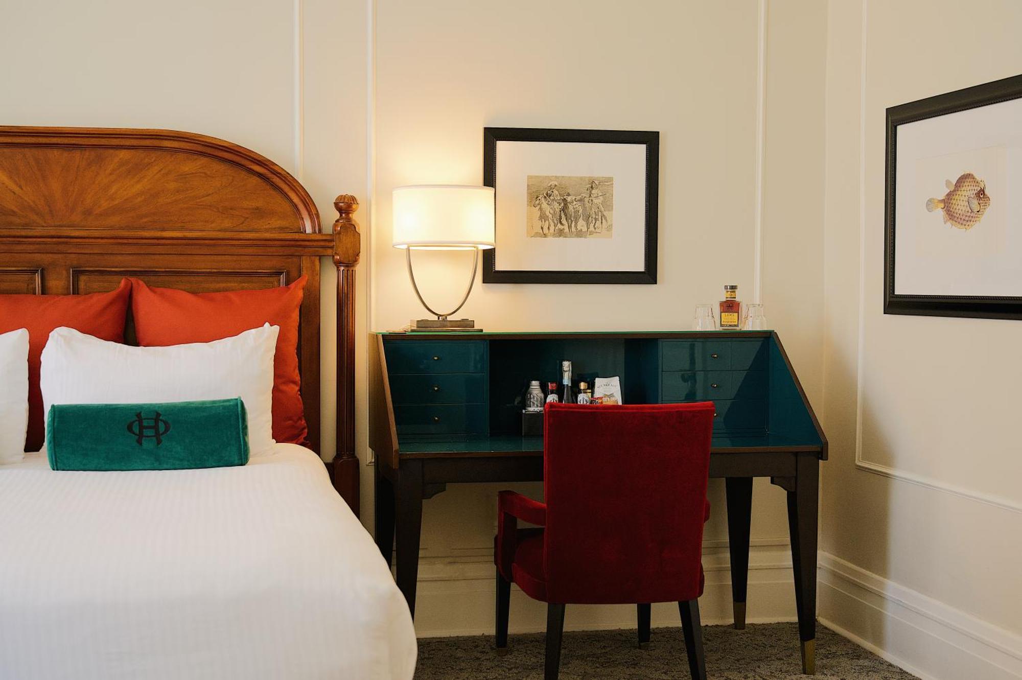 Deluxe Double Room Bath
