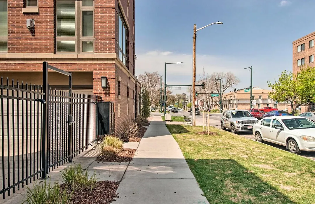 Rooftop Deck & City Views: Denver Abode!-1