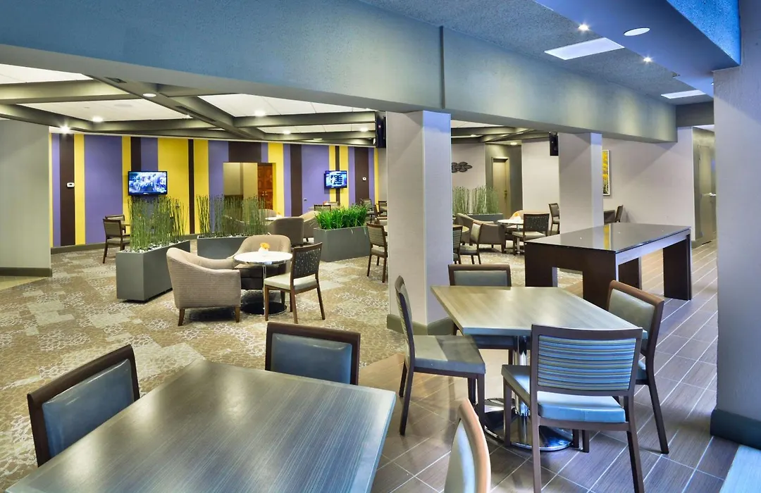 Embassy Suites By Hilton Denver Central Park-1