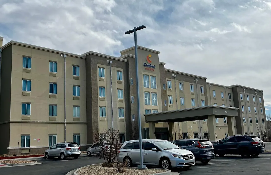 Comfort Suites Denver International Airport-1