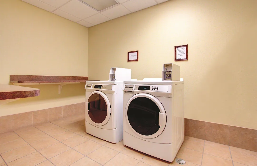 La Quinta By Wyndham Denver Gateway Park-1