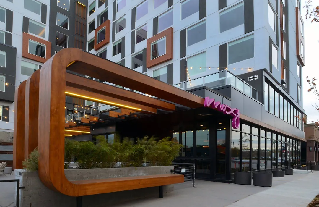 Moxy Denver Cherry Creek-1