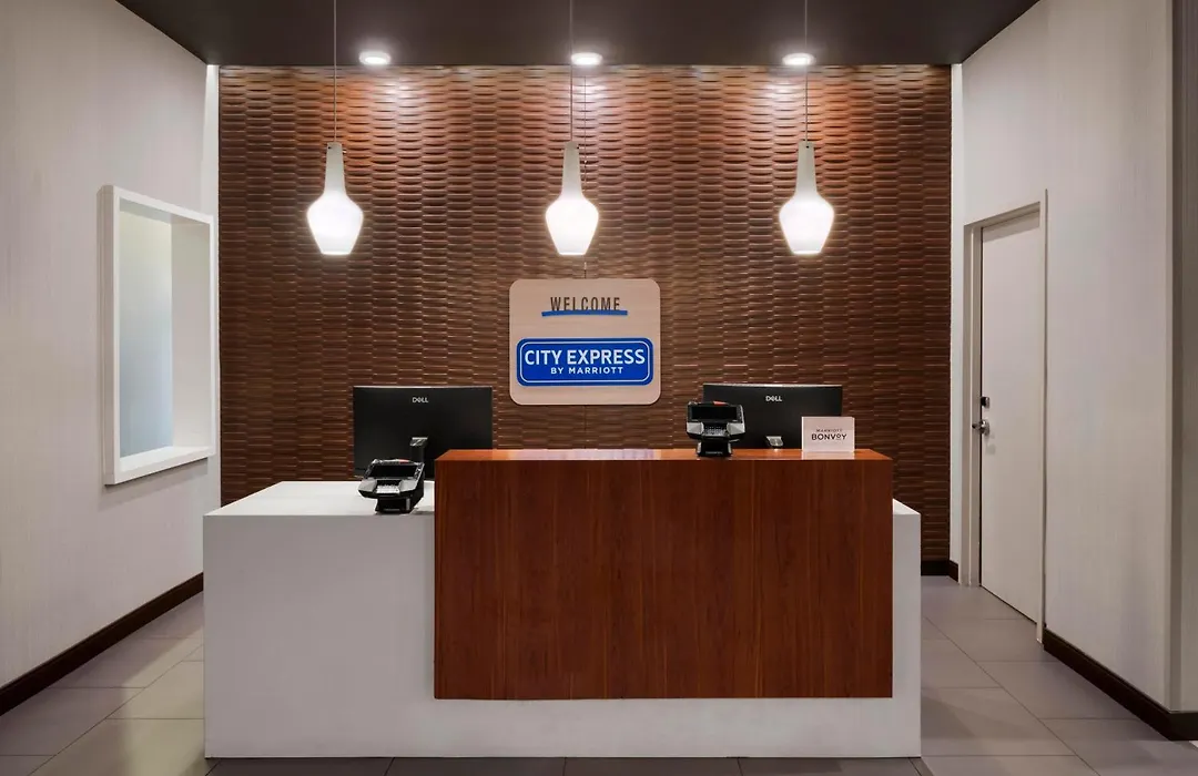 City Express By Marriott Denver Airport-1