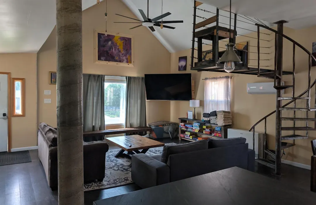 Denver Oasis 5Br Home With Hot Tub, Sleeps 16-1