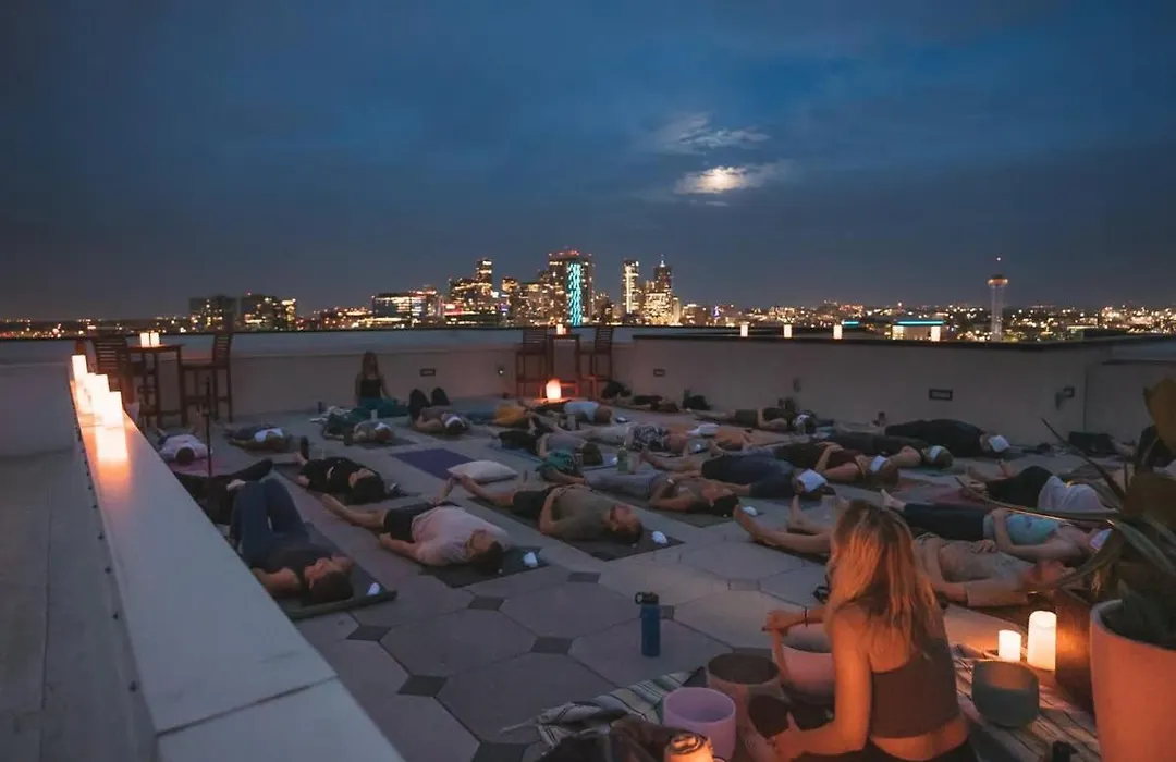 Modern Lifestyle - City View - Pet-Friendly - Zuni-1