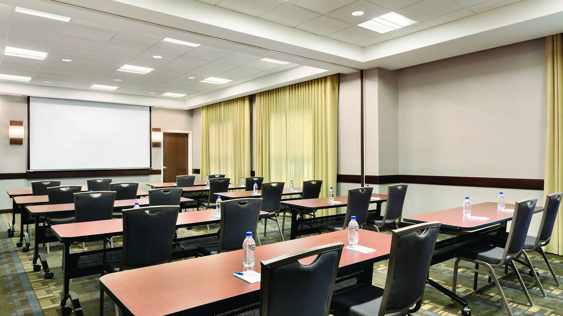 Hyatt House Denver Airport with Minimum Price 115US$: Expert Review ...
