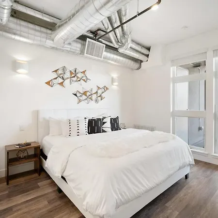 Rino Art Lofts - Urban Cowboy Loft! Skyline Views!-2