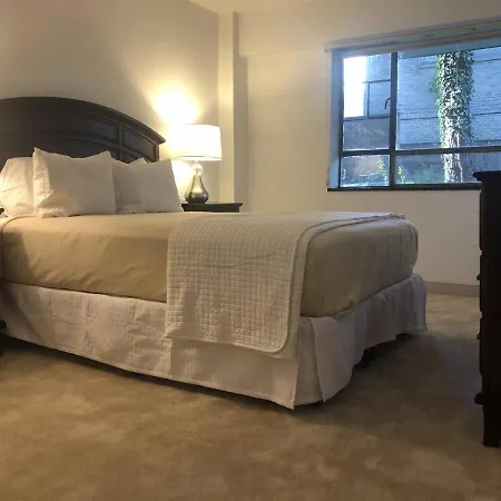 Cheesman Park 30 Day Stays-3