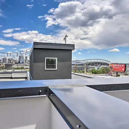 Trendy Denver Townhome - Walk To Mile High Stadium-2