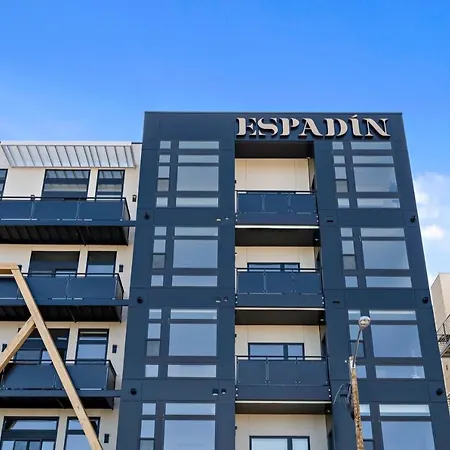 Modern Lifestyle - City View - Pet-Friendly - Zuni-2