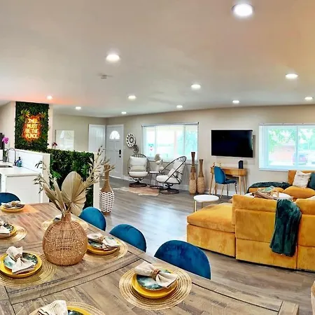 New: Tulum Oasis In Denver W/ Hot Tub & Games-3