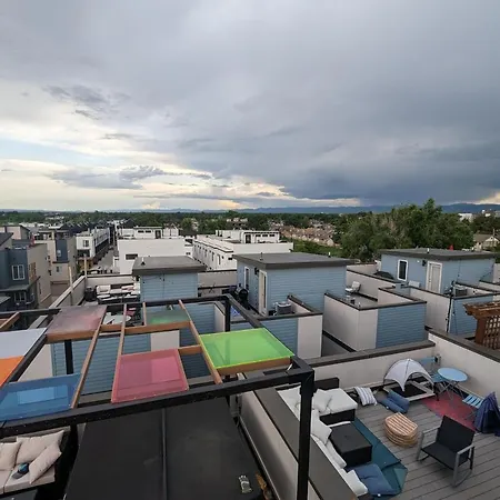 Home With Rooftop Patio, Fire Pit, Hot Tub, Grill-3