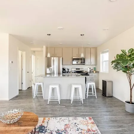 Mountain View Home 10Min From Denver Int'L Airport-2