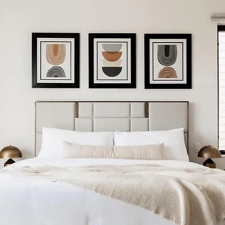 Brand New Condo - Walk To Empower Stadium - Tesoro-2