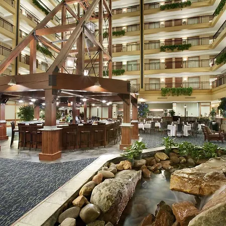 Embassy Suites By Hilton Denver International Airport-3