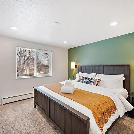Charming 2 1 In Denver W Flexible Family Space-3
