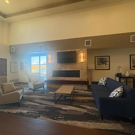 Comfort Suites Near Denver Downtown-2
