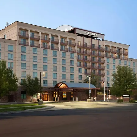 Courtyard By Marriott Denver Airport-3