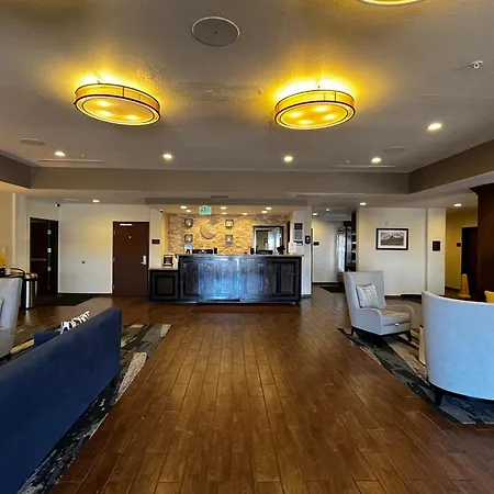 Comfort Suites Denver International Airport-3