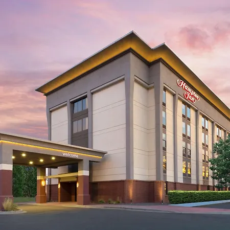 Hampton Inn Denver-International Airport-3