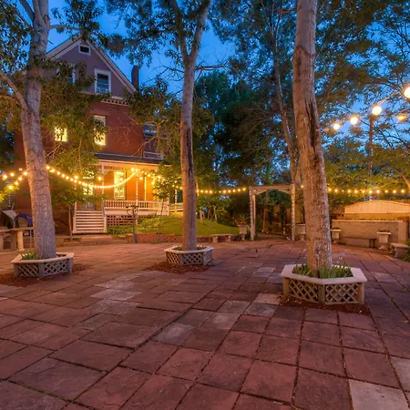Lumber Baron Inn And Gardens-2