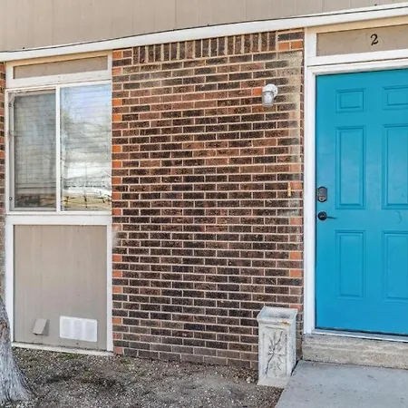All New! Convenient Location! Sleeps 6-3