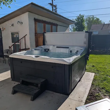 Denver Oasis 5Br Home With Hot Tub, Sleeps 16-3