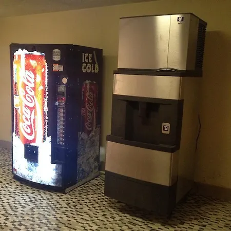 Rodeway Inn & Suites-2