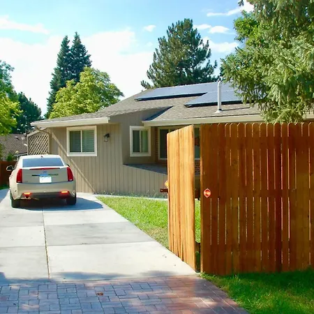 Denver Blue Bear Den 3Br 2Ba & Spa-3